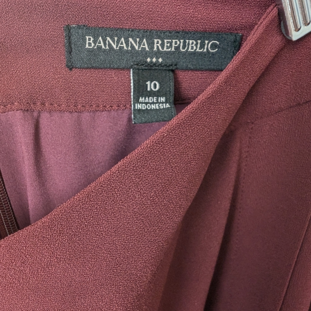 Banana Republic Maroon Skirt
